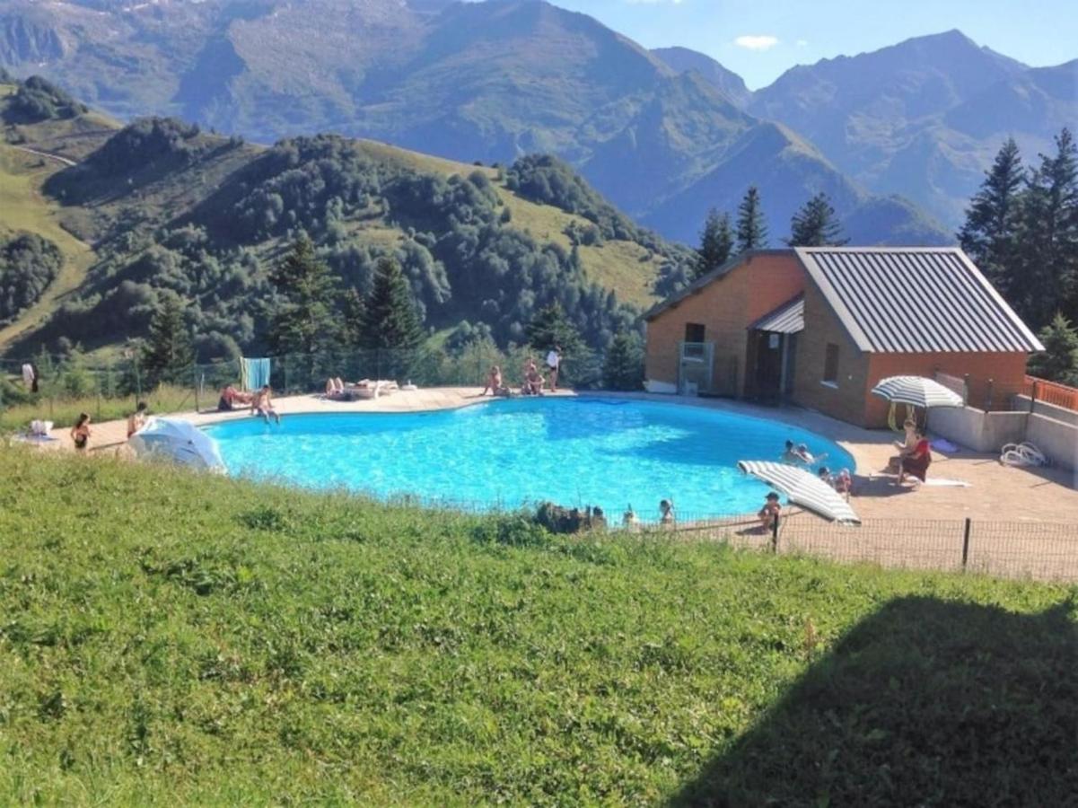 Le Petit Nid Rouge Apartment Ustou Bagian luar foto